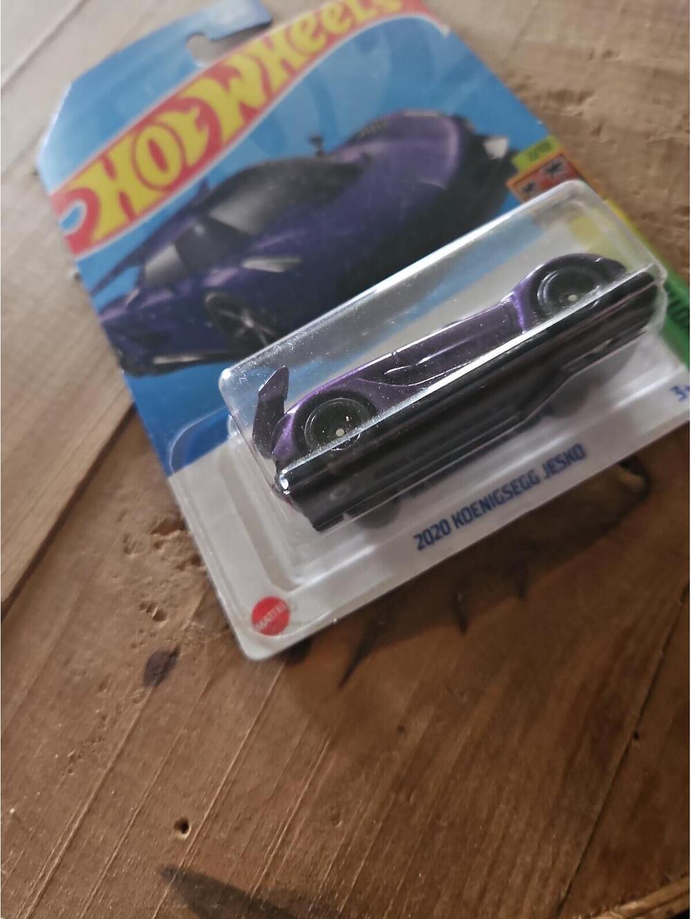 Hot wheels purple 2020 koenigsegg jesko hw exotics series 2 of 10 - Picture 3 of 6